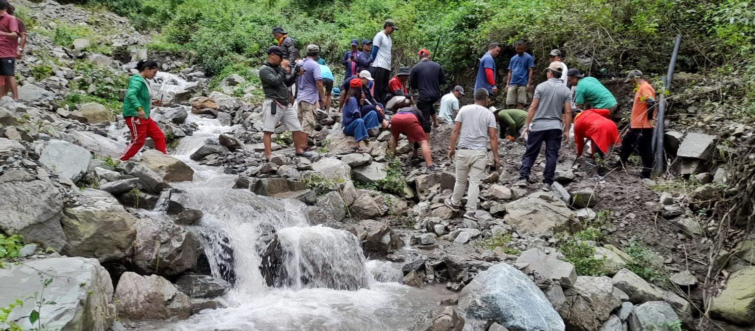 धरान कोकाहमा श्रमदान गर्दै भीरबाट लडेर घाइते भएका ६५ वर्षीय राईको निधन