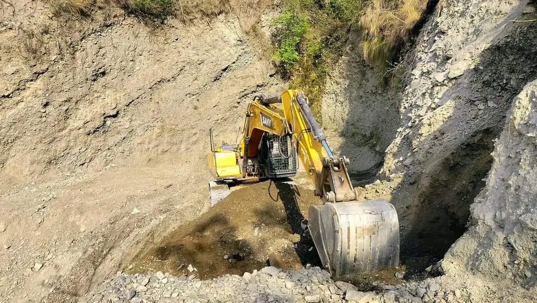 घुर्मी–कुमलटार–कुनाइघाट ८ किलोमिटर सडकको ट्रयाक खुल्दै