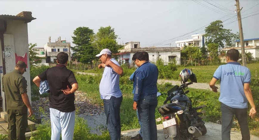 महानगरद्वारा नाला र पैनी सरसफाई अनगुमन