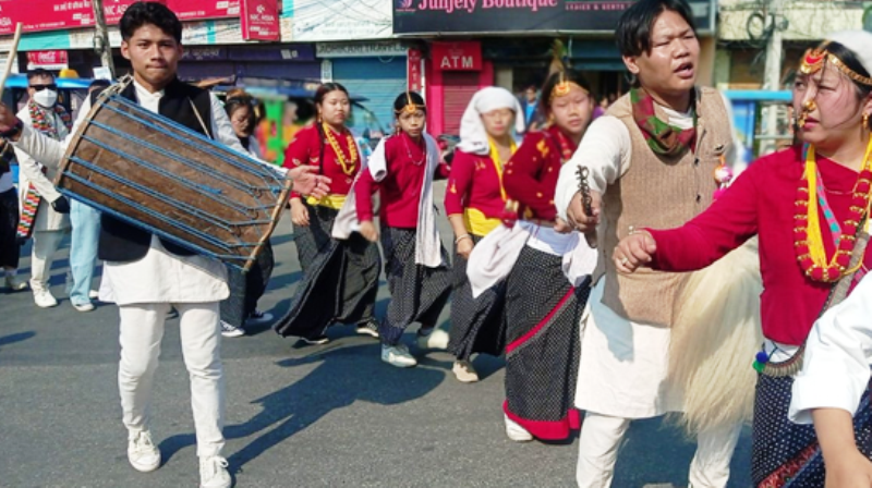 नामकरण विरोधमा विराटनगरको सडकमै मनाइयो उभौली पर्व