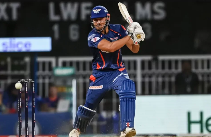 मुम्बई इन्डियन्समाथि लखनउको ५ रनको रोमाञ्चक जित