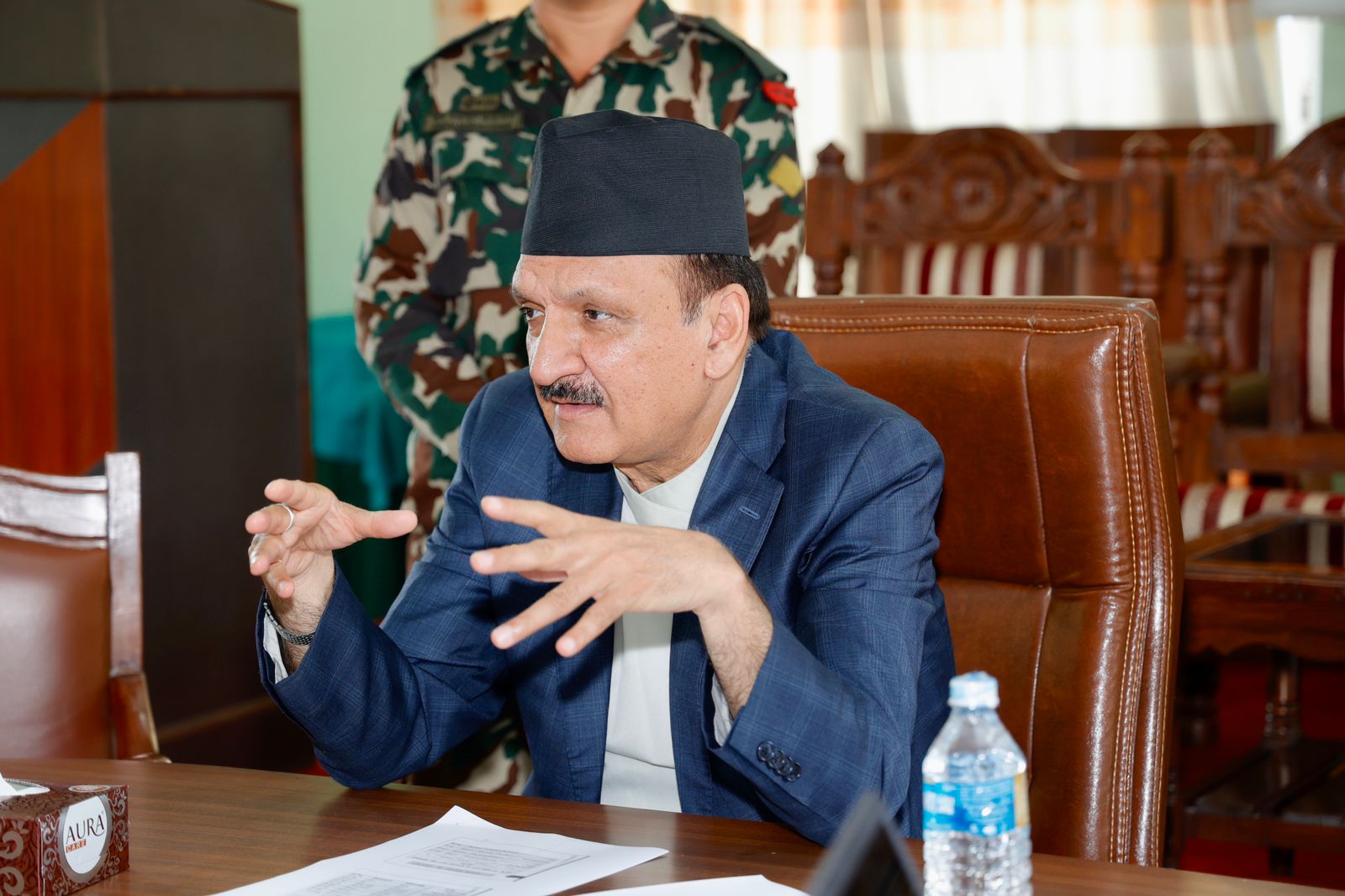 अर्थमन्त्री डा. महतद्वारा आन्तरिक राजश्व कार्यालय विराटनगरको निरीक्षण