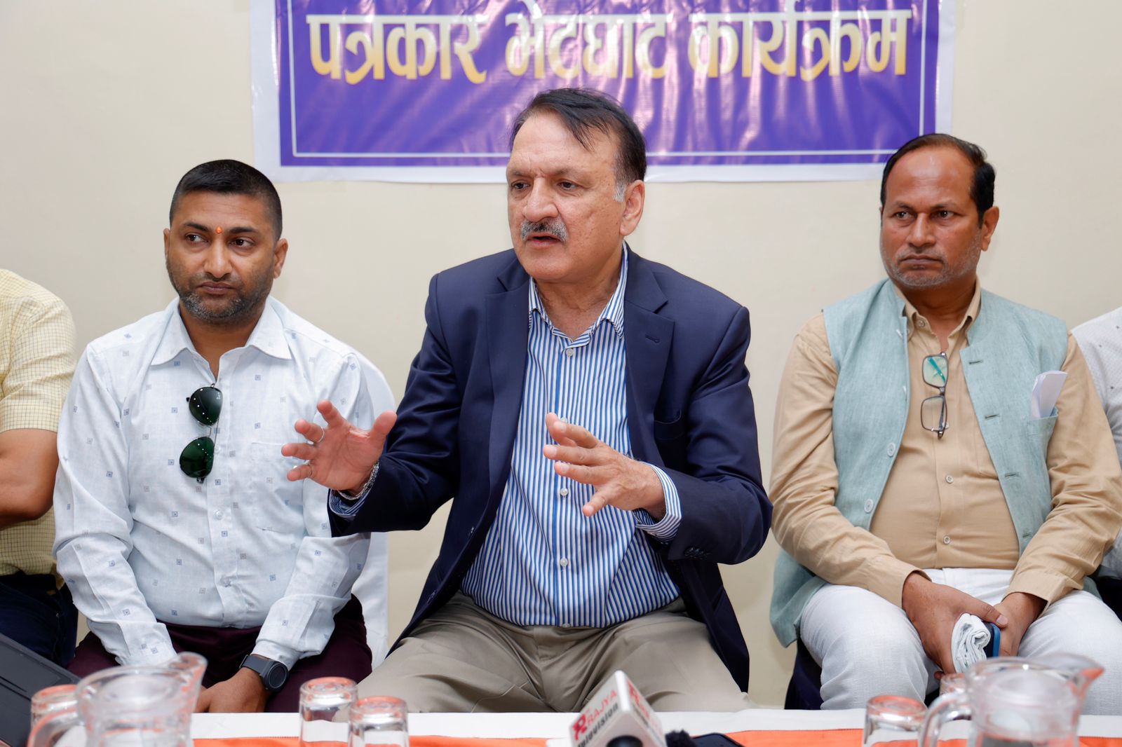 केन्द्रीय समिति बैठकबाट भोलि प्रस्ताव पारित हुन्छः अर्थमन्त्री डा. महत