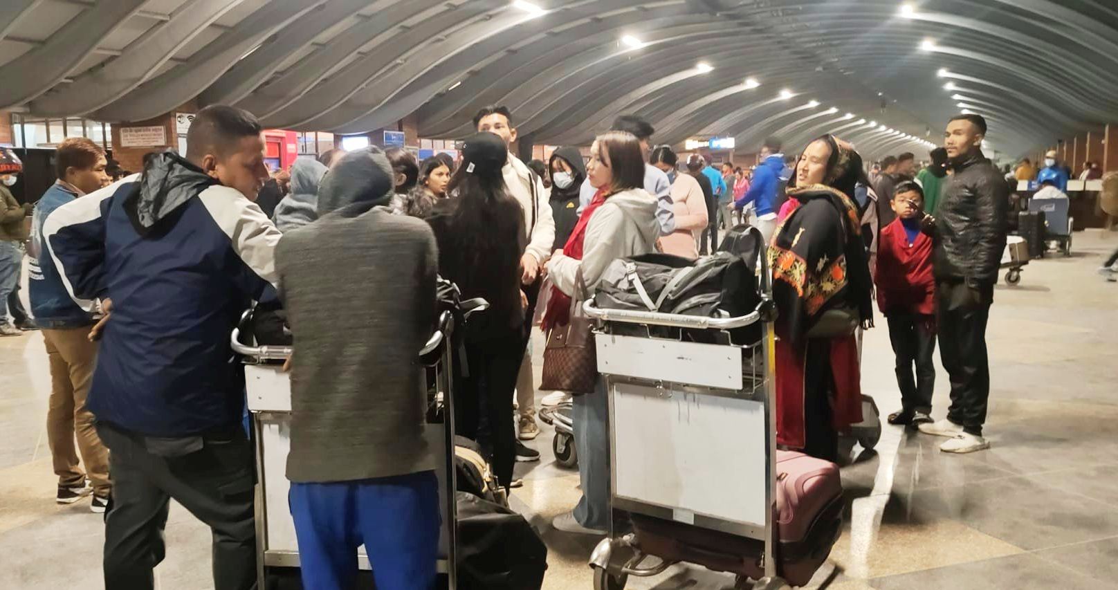 अध्ययन र भ्रमणमा बिदेसियो एक खर्ब तेइस अर्ब