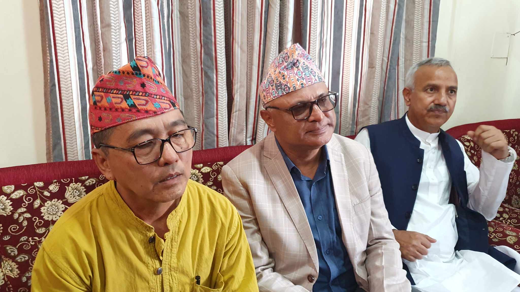 कोशीमा कांग्रेस र एमाले मिलेर सरकार बनाउन आग्रह