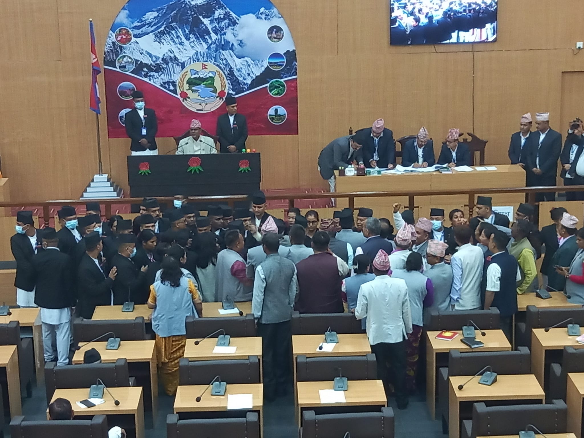 प्रदेश सभामा मत विभाजन प्रक्रिया सुरु