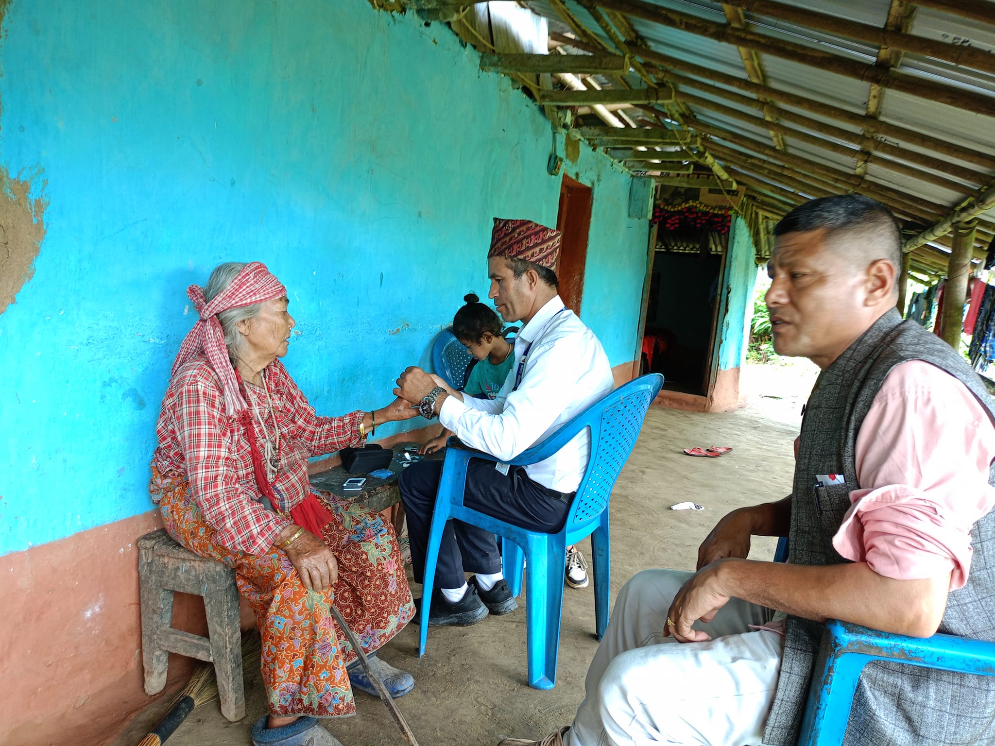 घरघरै पुगेर स्वास्थ्य सेवा