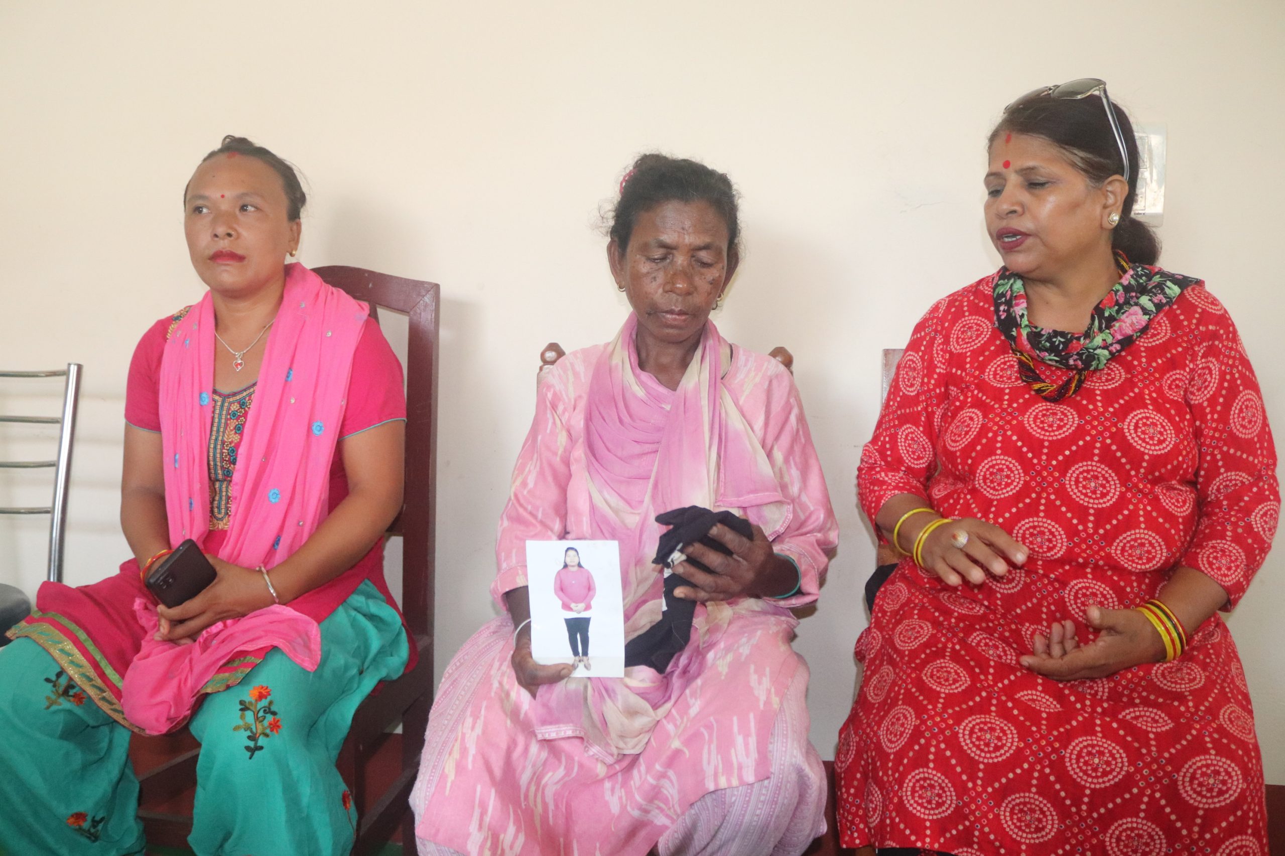 वैदेशिक रोजगारीमा गएकी छोरी बेचिएको भन्दै उद्धार गरिदिन आग्रह