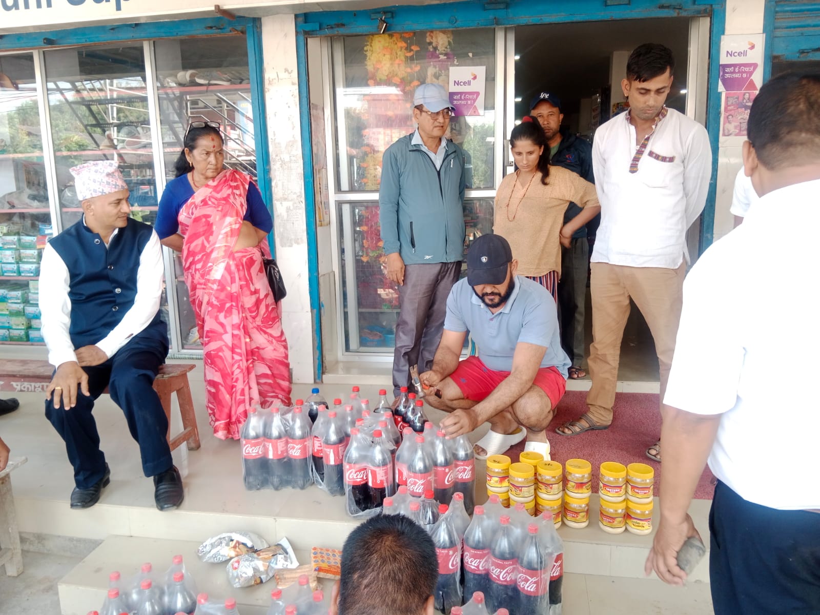 प्रकासपुर बजारमा अखाद्य सामग्री  बेचबिखन – नगरपालिकाद्धारा अनुगमन तीब्र