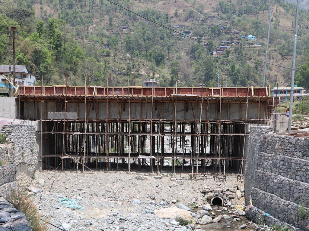 झापा–सुनसरी खण्डमा पर्ने ३७ पुलमध्ये १४ वटाको निर्माण सम्पन्न