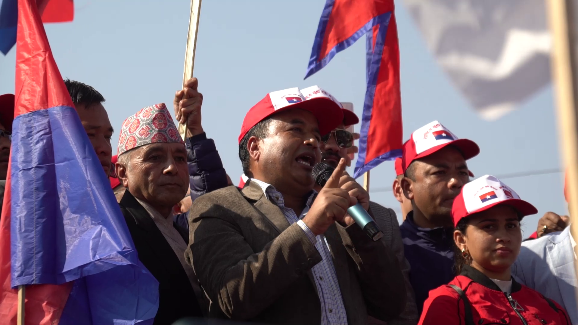 बस्नेतले गरे प्रसाईंको प्रदर्शनलाई कटाक्ष, भने– हाम्रो कार्यक्रम बाघको जस्तो