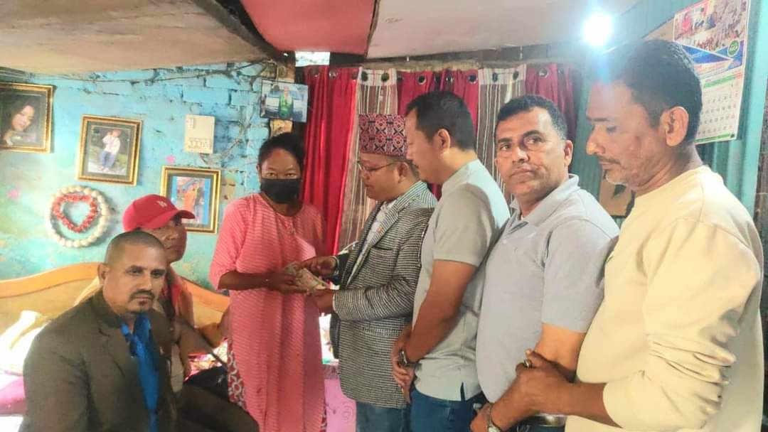 देउसीभैलोको रकम विरामी उपचारमा सहयोग