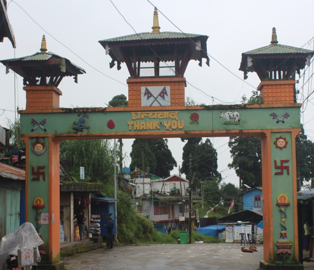 पशुपतिनगरमा भारतीय रुपयाँ सटही हुन थाल्यो