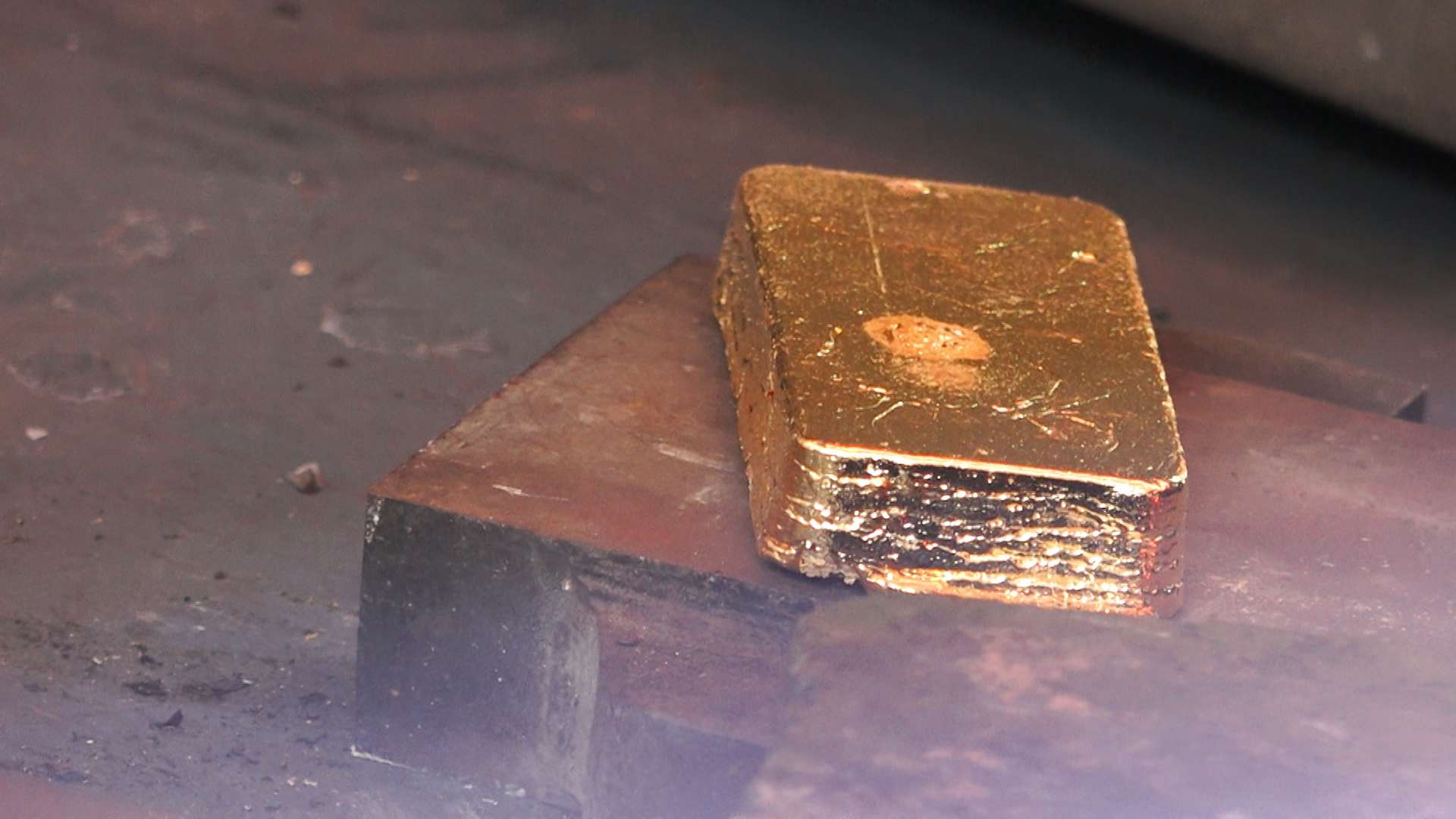 सुन तस्करीः रसुवाको केरुङ नाकामा सर्वसाधारणको प्रयोग