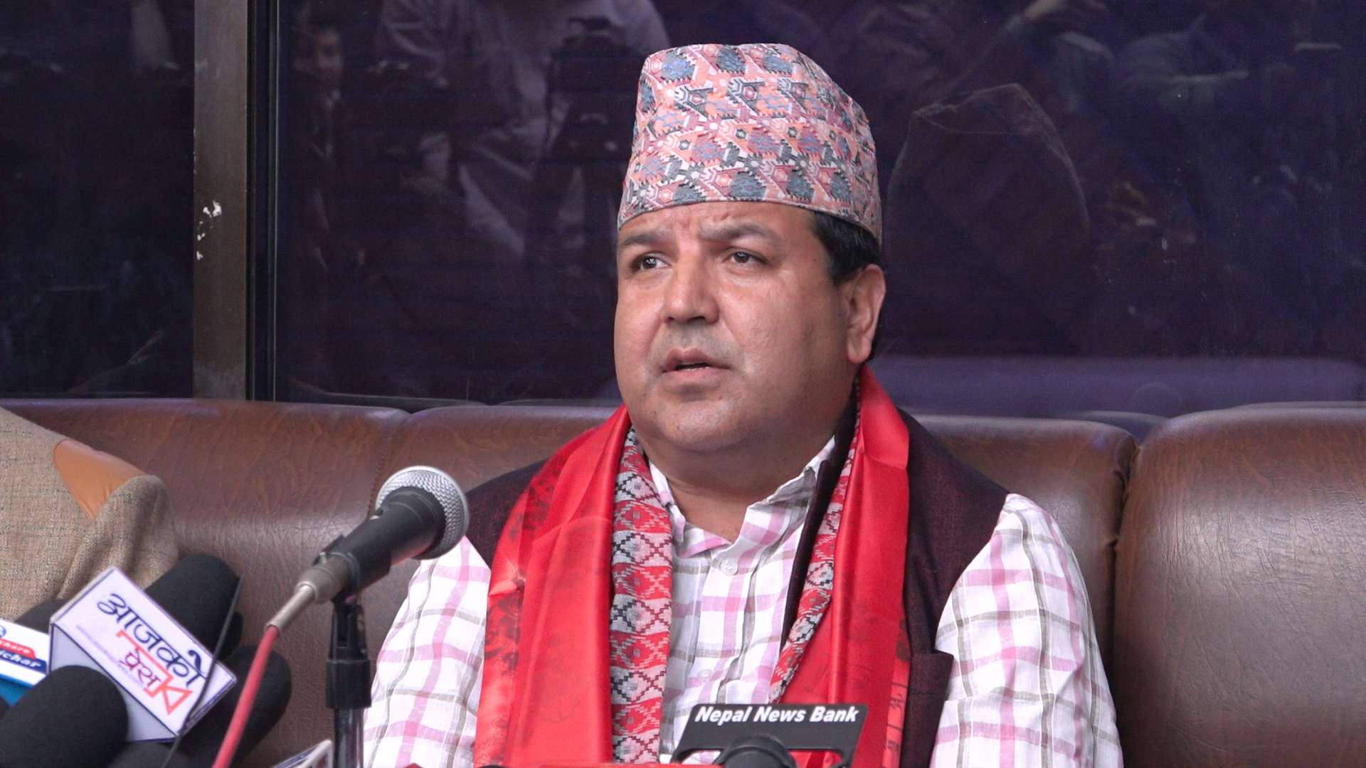 व्यवस्था परिवर्तन होइन, लुटतन्त्र मच्चाइरहेकाहरुलाई हटाउनुपर्छः शर्मा