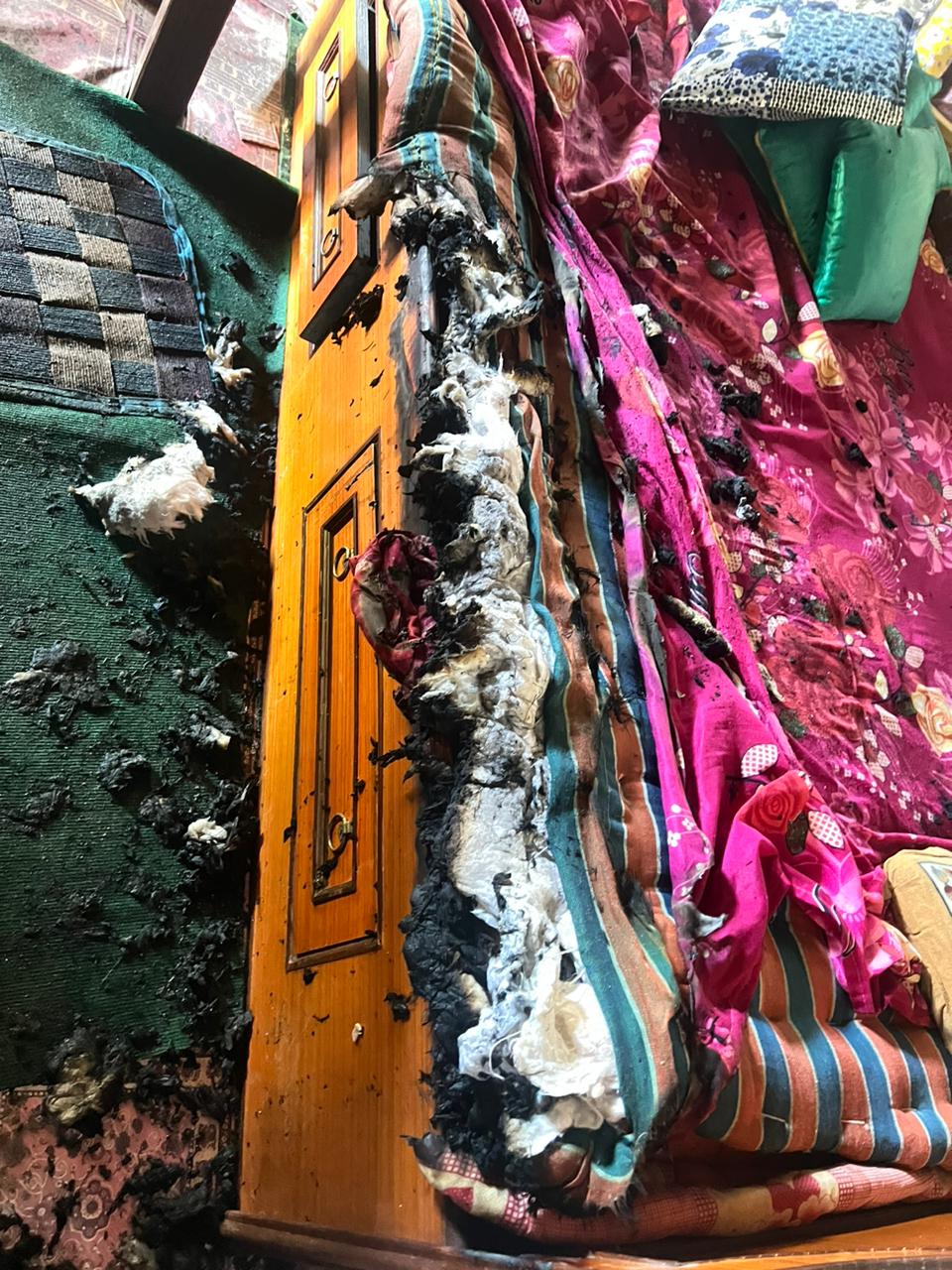 वडाध्यक्षको घरमा मध्यरातमा कस्ले झोस्यो आगो ?