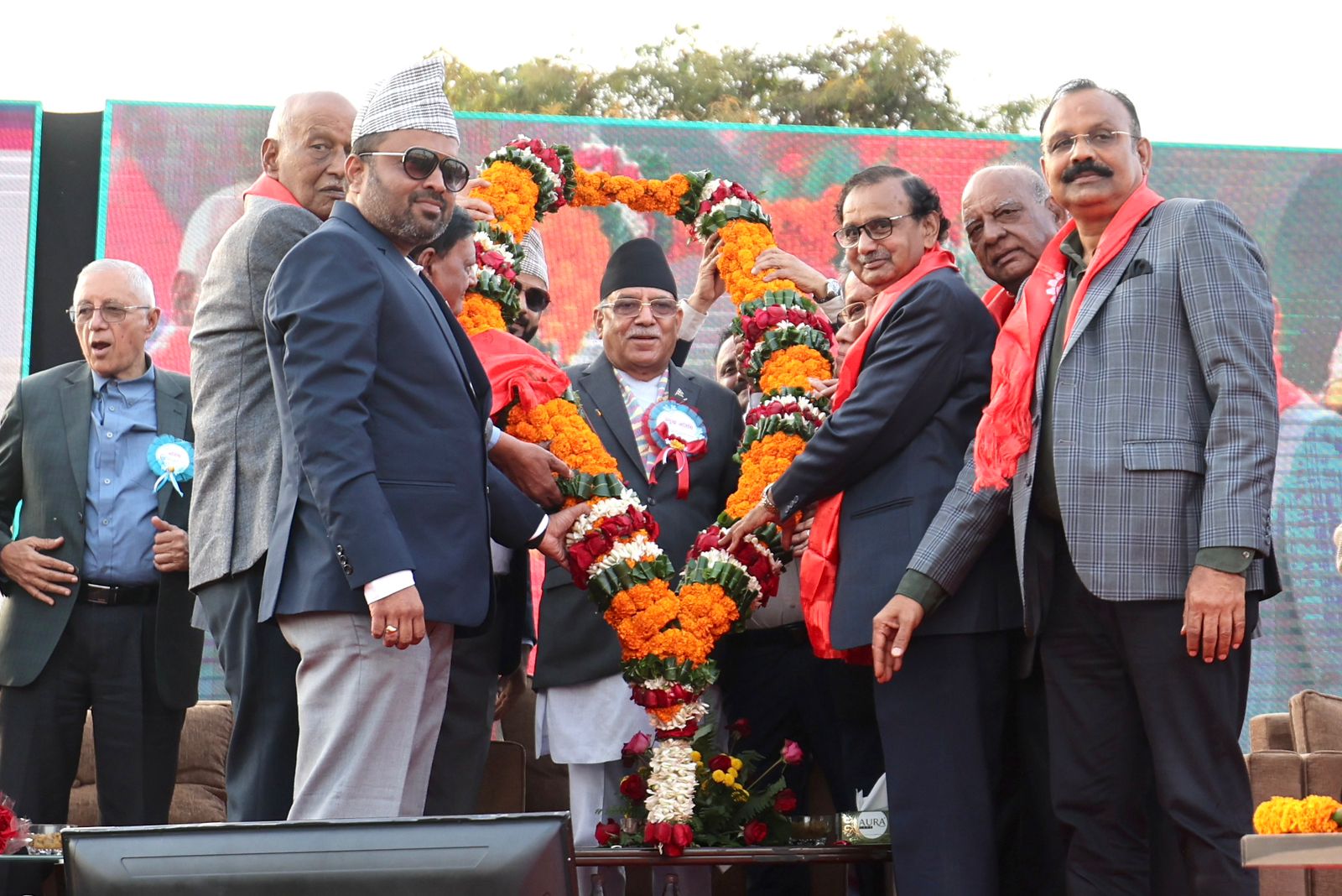 मोरङ व्यापार संघ ट्रेड एक्स्पो’ को प्रधानमन्त्रीद्वारा उद्घाटन, भन्छन्, मुलुक संकटमा छैन, दबाबमा चैं छ