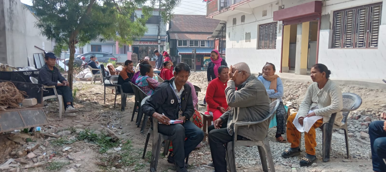 आँखाका बिरामीहरू दैनिक बढ्दै -नवदृष्टिको आँखा शिविर सम्पन्न