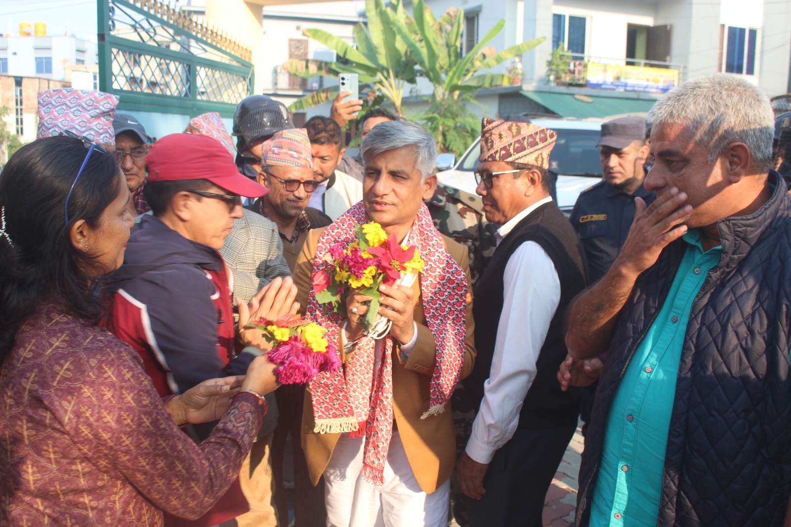 ‘ढुङ्गा हान्दैमा पहिचानवादी भइँदैन’