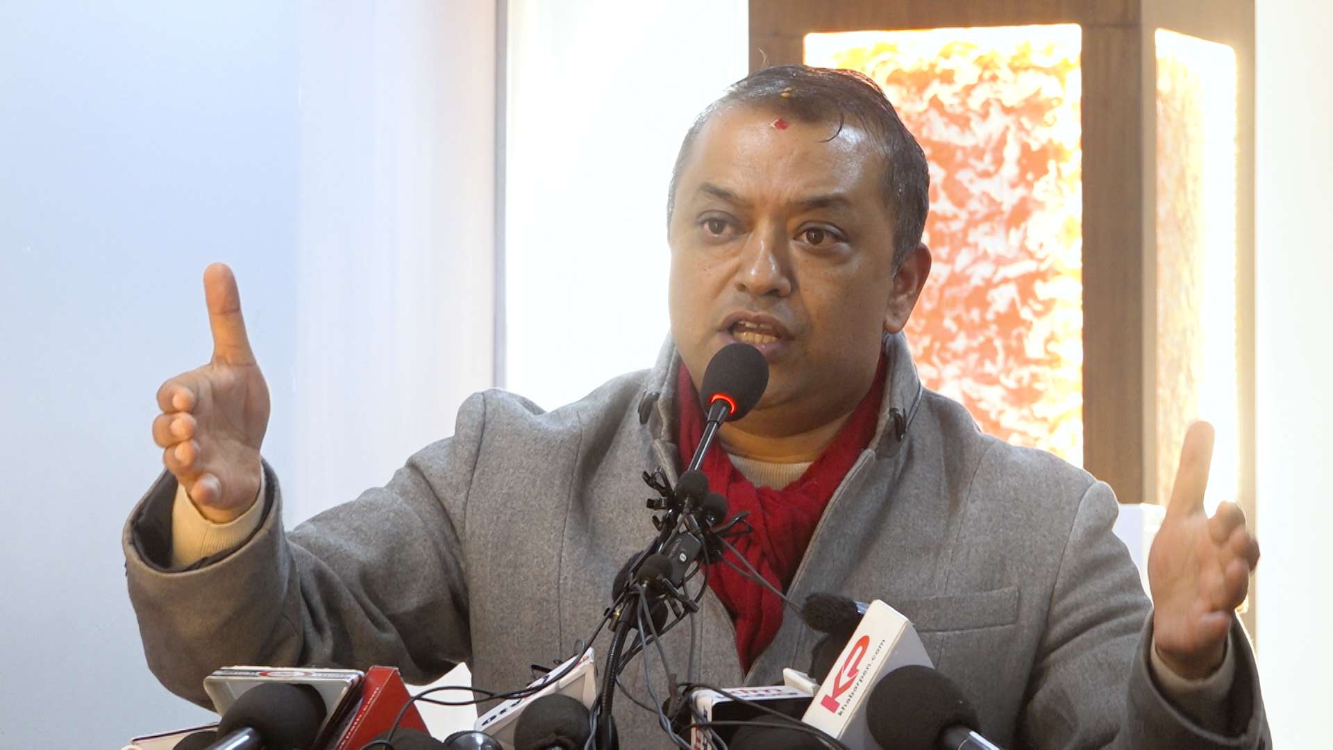 निराशा बढाउने छुट कसैलाई छैन : गगन थापा