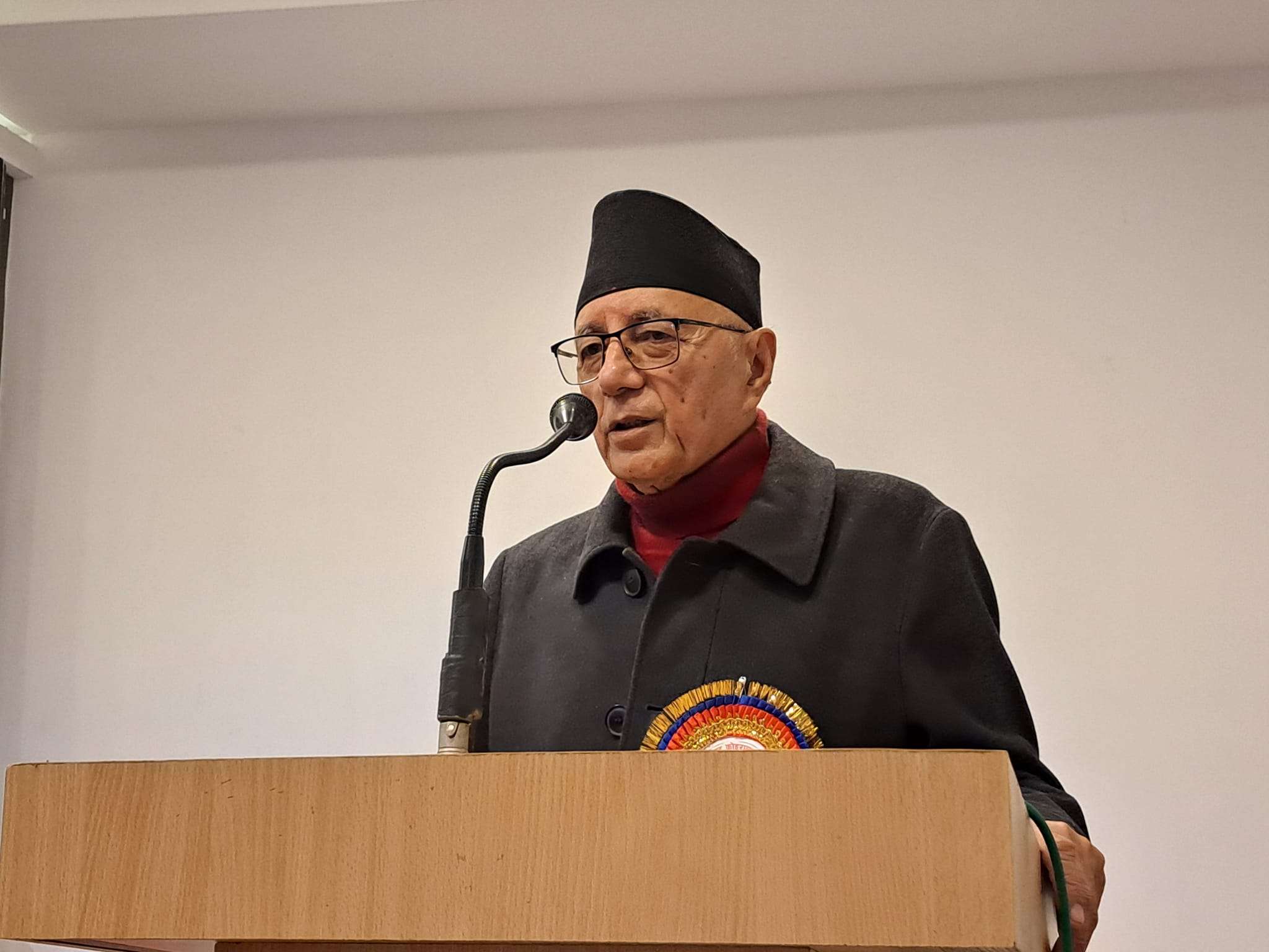 गलतविरुद्ध विद्रोह र असहमति जरुरी छ : डा.शेखर कोइराला