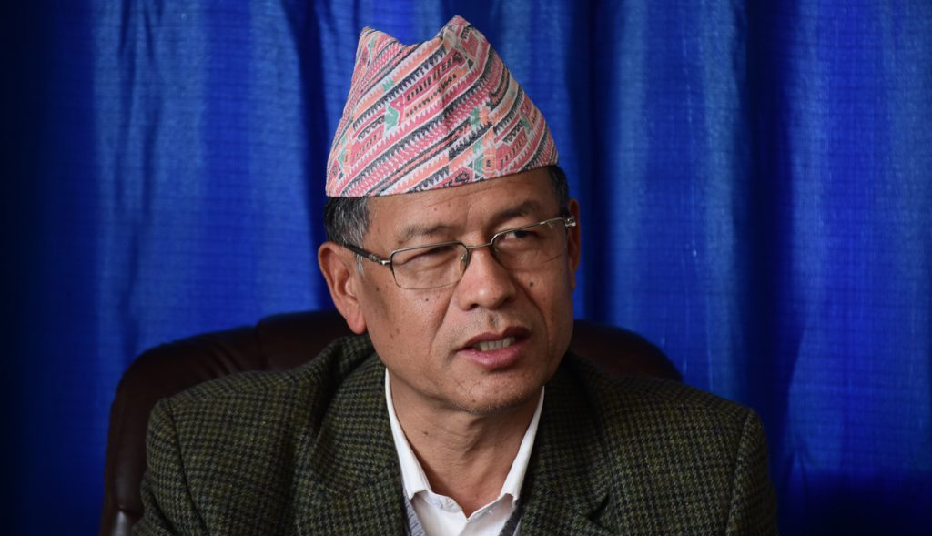 प्रधानमन्त्रीले भन्दैमा मन्त्रीहरु हेरफेर नहुने कानुनमन्त्री गुरुङको प्रष्टोक्ति