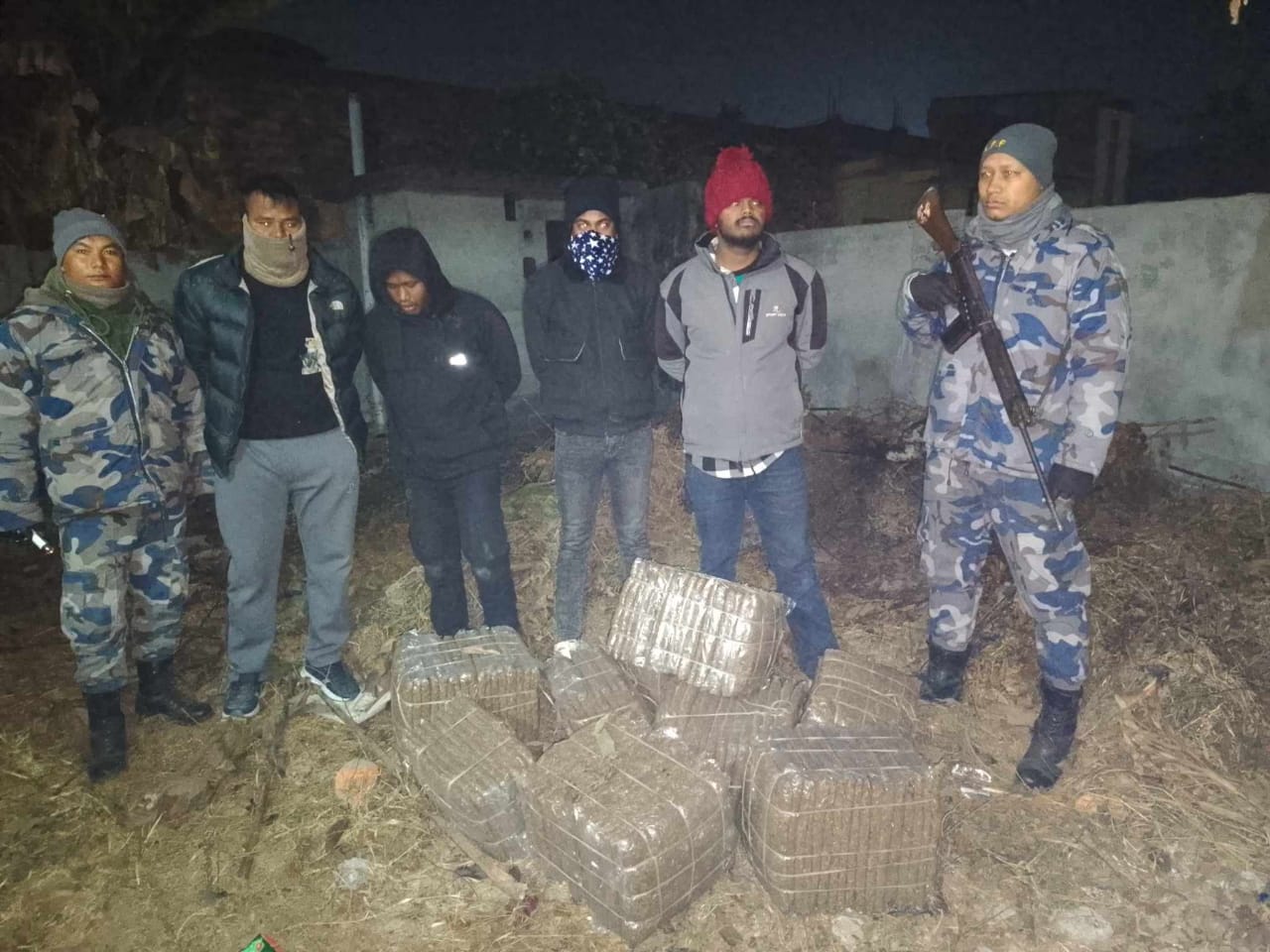 घर भाडामा लिएर गाँजा भण्डारण गर्ने ४ जना पक्राउ