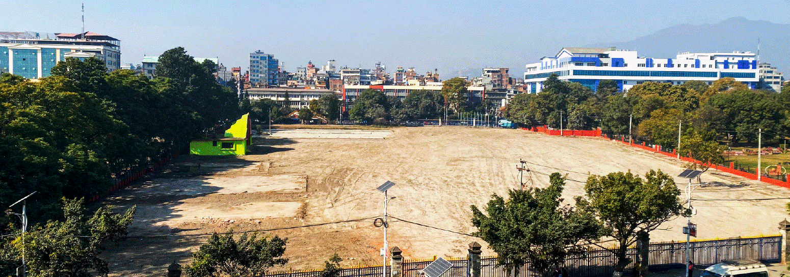 खुलामञ्चमा फुटबल मैदान बनाउँदै काठमाडौं महानगर