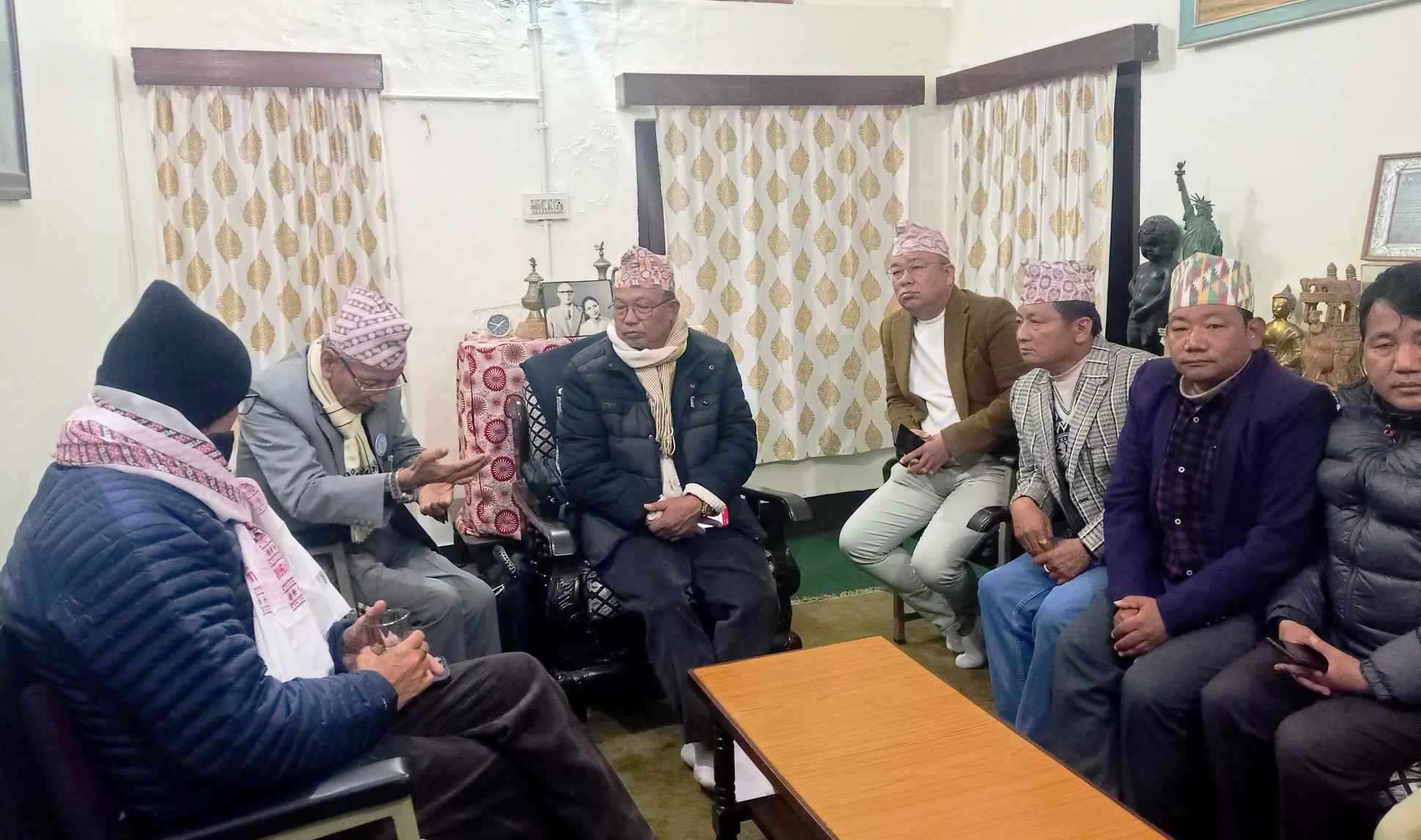 पहिचानकै पक्षमा छुः नेता कोइराला