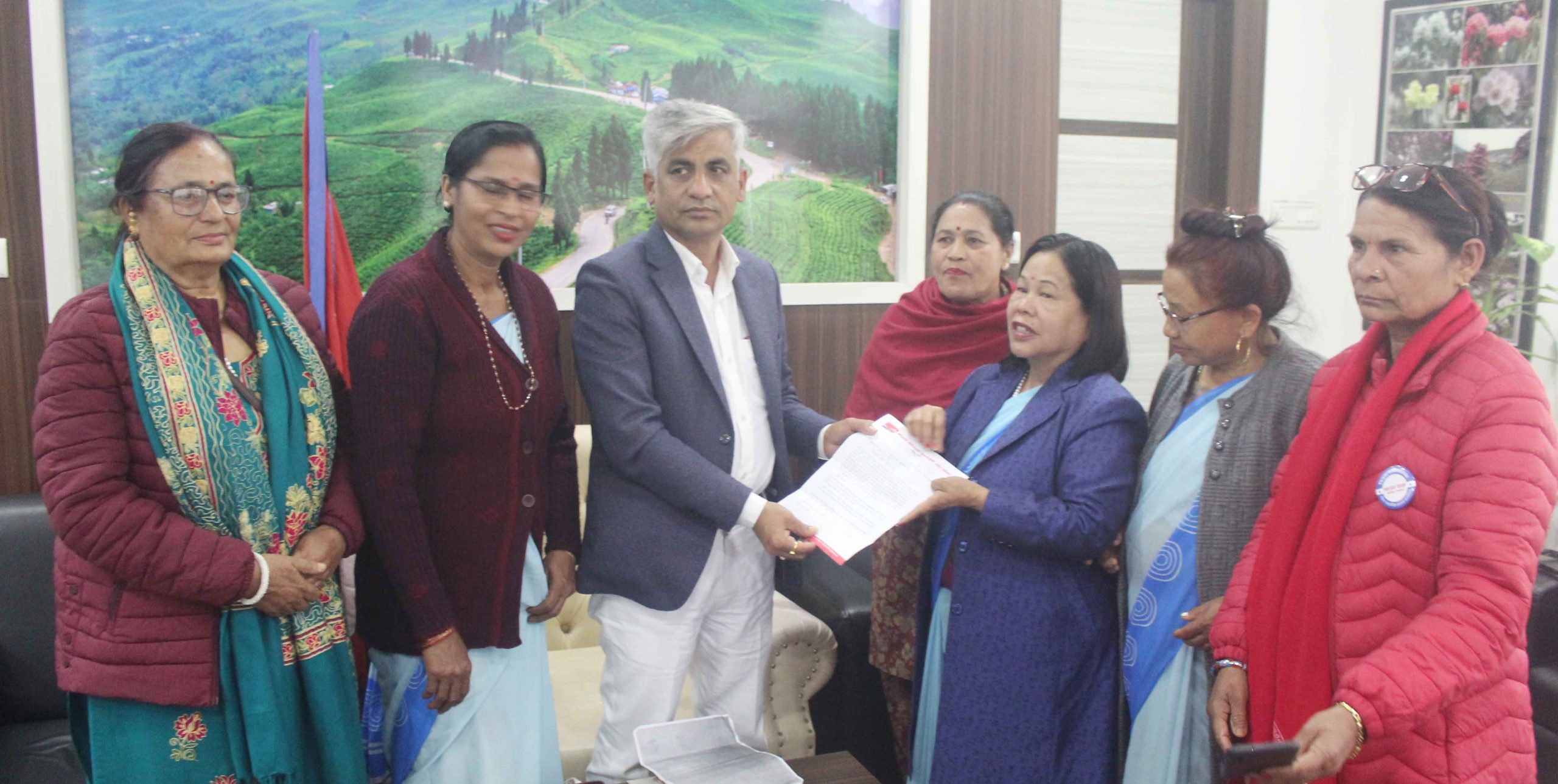 कोशी प्रदेशका स्वास्थ्य स्वयंसेविकाहरुलाई पाँच हजार प्रोत्साहन भत्ता