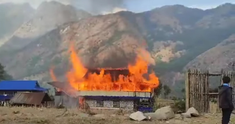 घ्यू तताउँदा उम्किएको आगोले ४४ लाखको क्षति