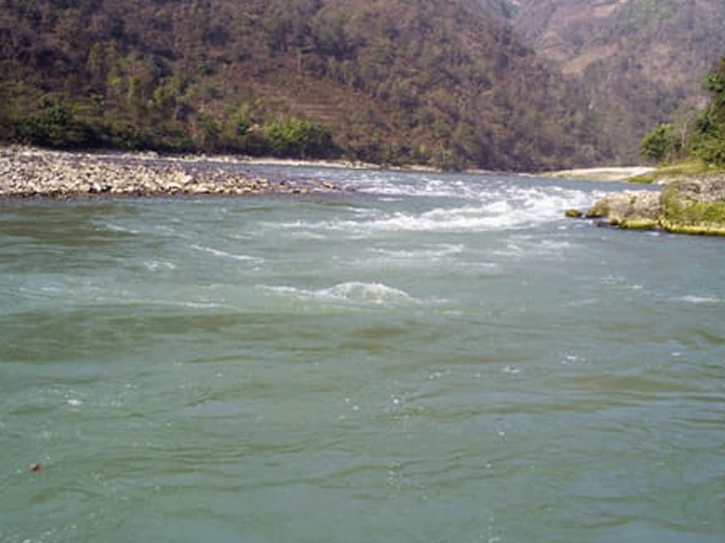 त्रिशुली नदीमा पौडी खेल्नेक्रममा ११ वर्षीया सृष्टि बेपत्ता