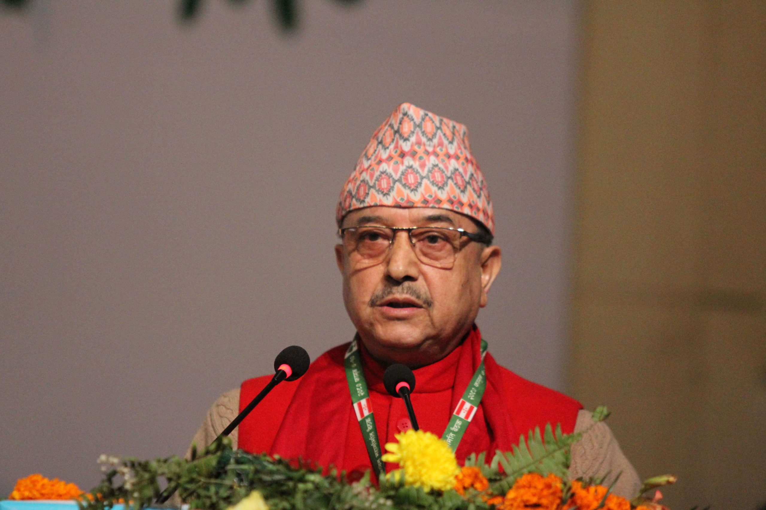 कांग्रेस महासमितिमा उपसभापति खड्काको प्रतिवेदन : नेकपा सरकारप्रति आक्रामक