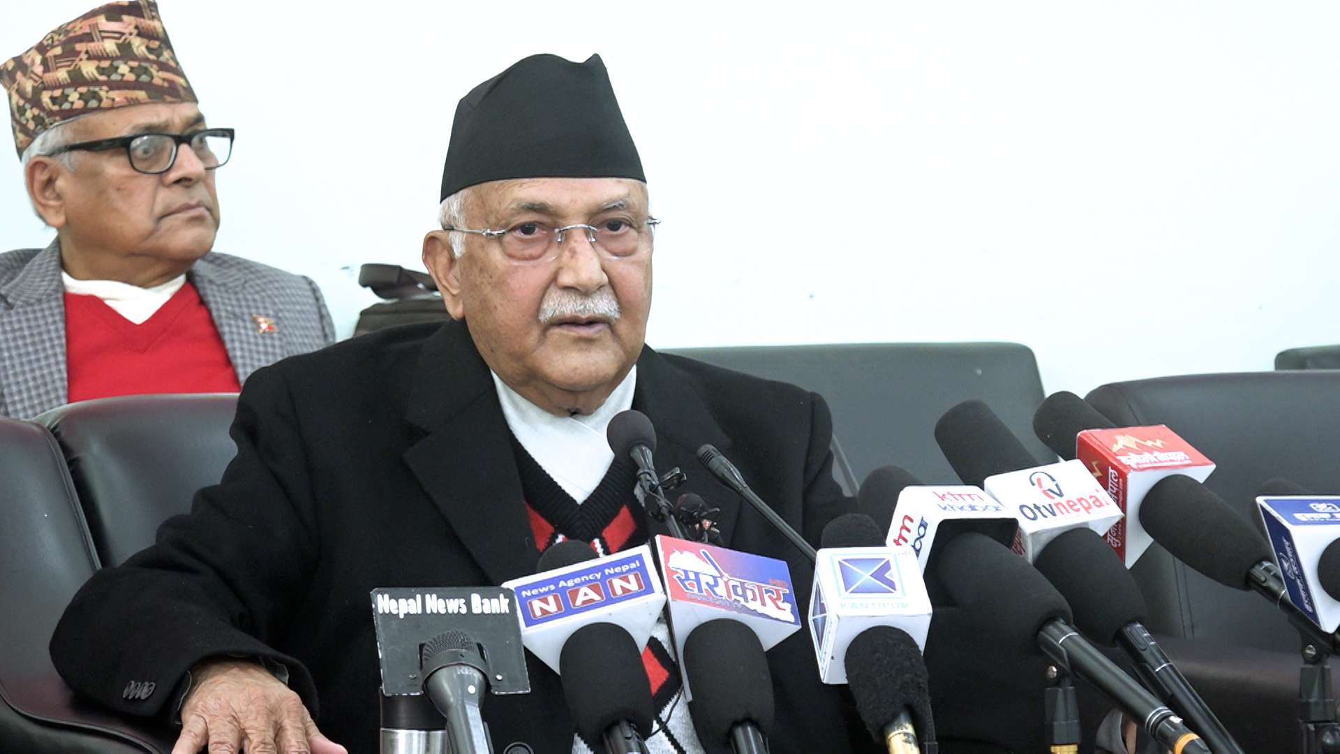 सरकारको काम एमालेको विरोध र चरित्रहत्या गर्नु हो : ओली