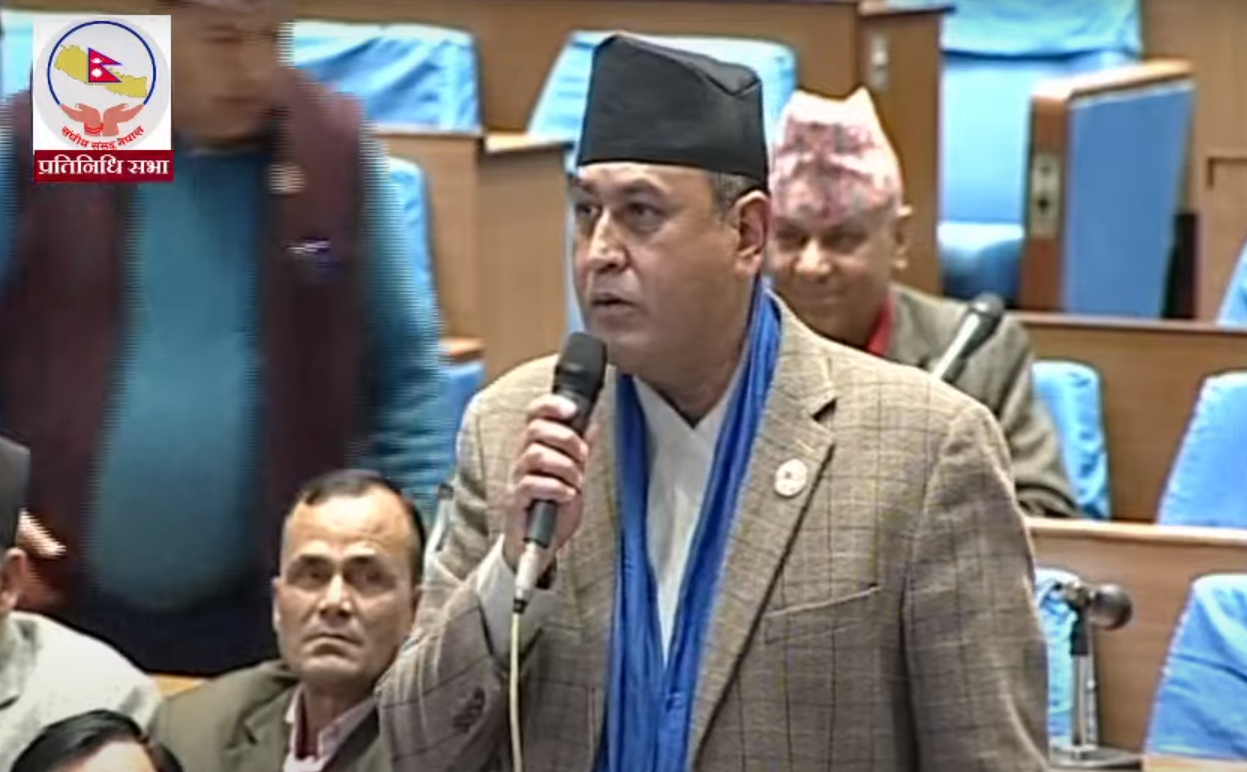 पर्यटनमन्त्री किराती सस्तो लोकप्रियताका पछि भागे : खतिवडा