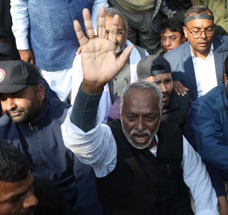 निषेधित क्षेत्र तोड्न पुगेका राजेन्द्र महतो भद्रकालीबाट पक्राउ