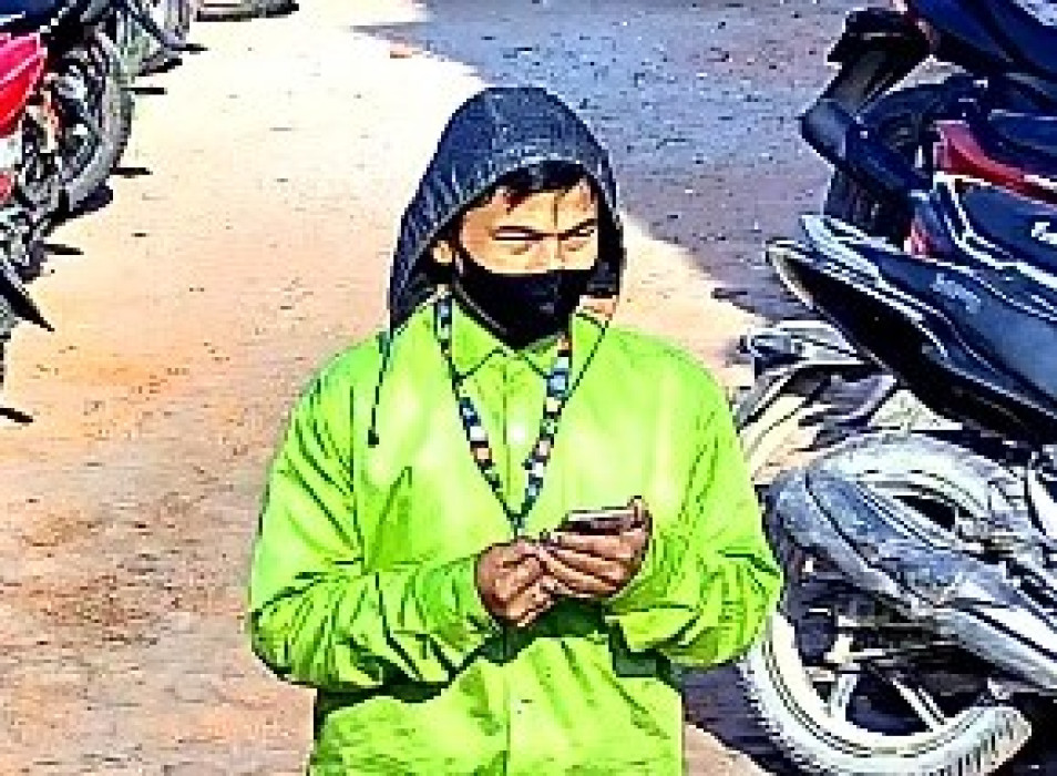 मोटरसाइकल चोर्ने व्यक्तिको सूचना दिनेलाई २० हजार पुरस्कार