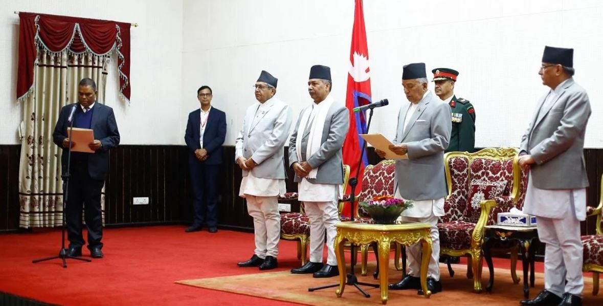 मन्त्रिपरिषद् विस्तार: उपेन्द्रले लिए उपप्रधानसहित स्वास्थ्यमन्त्रीको शपथ