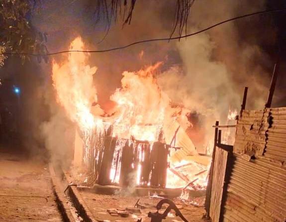 विराटनगरमा आगलागी : घर जल्दा २ लाख बराबरको क्षति