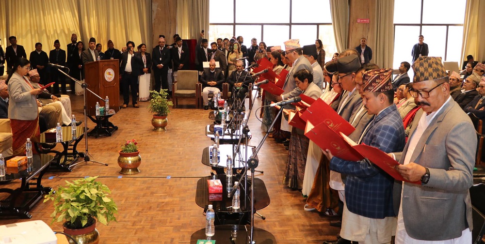 राष्ट्रिय सभाका नवनिर्वाचित सदस्यले लिए शपथ