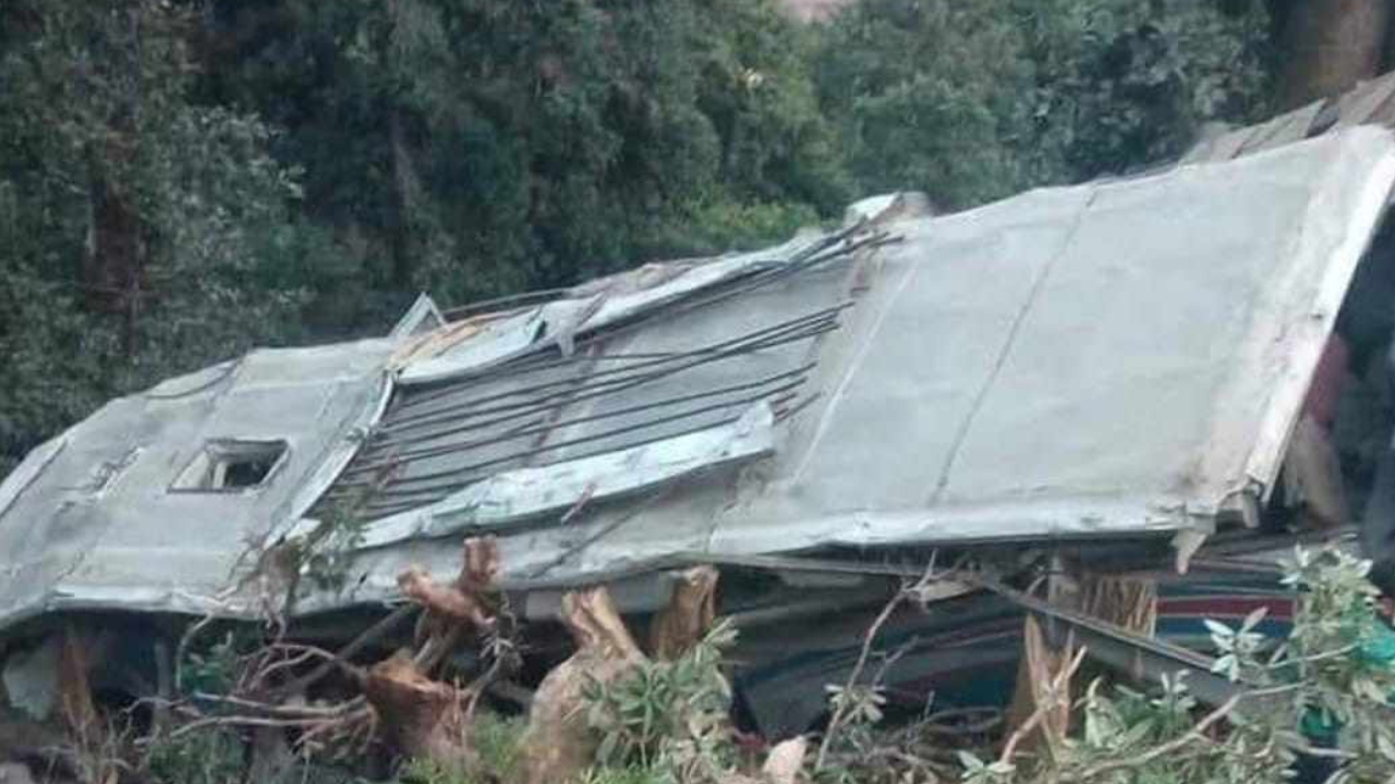 निसीखोला बस दुर्घटना- नौ जनाको मृत्यु, २८ घाइते