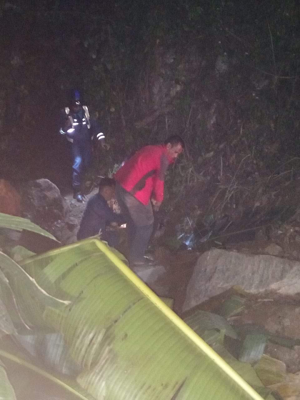 इलाममा पानी बोक्ने ट्यांकर दुर्घटना हुँदा एकजनाको मृत्यु
