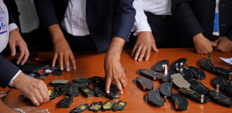 आयोग बन्छन्, प्रतिवेदन हराउँछन् : ३३ किलो सुन छानबिन आयोगको प्रतिवेदन ५ वर्षदेखि लुकाइयो