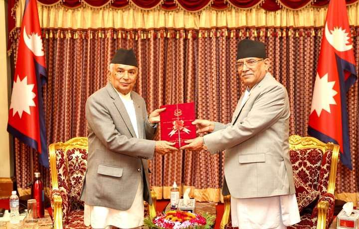 राष्ट्रपति पौडेलसमक्ष सरकारको वार्षिक प्रतिवेदन प्रस्तुत