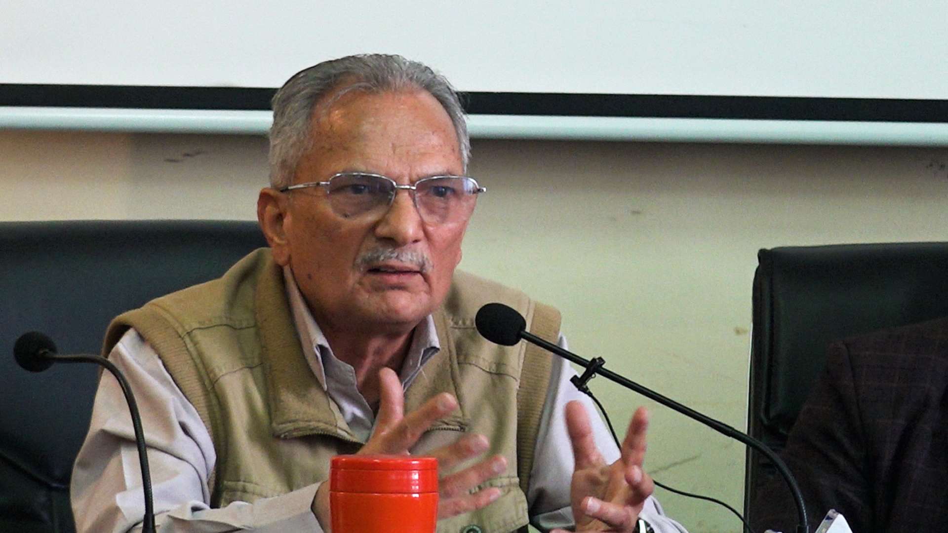 ‘नेता–व्यवसायी विमतिले मुलुक गम्भीर भूराजनीतिक भुमरीमा’