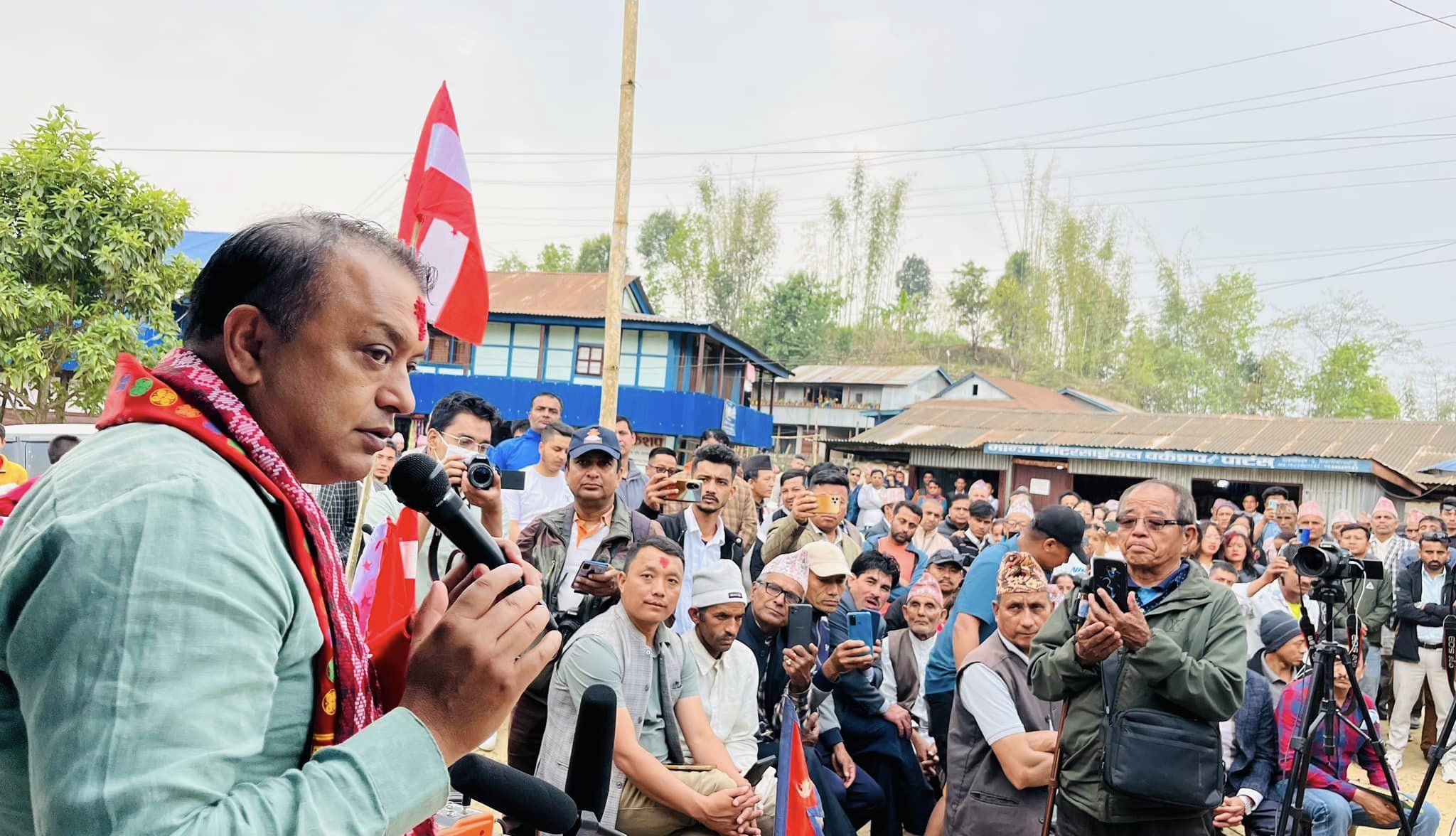 इलाम २ का मतदाताको घरदैलोमा गगन : पहिचानको मुद्दा समाधान गर्ने विश्वास