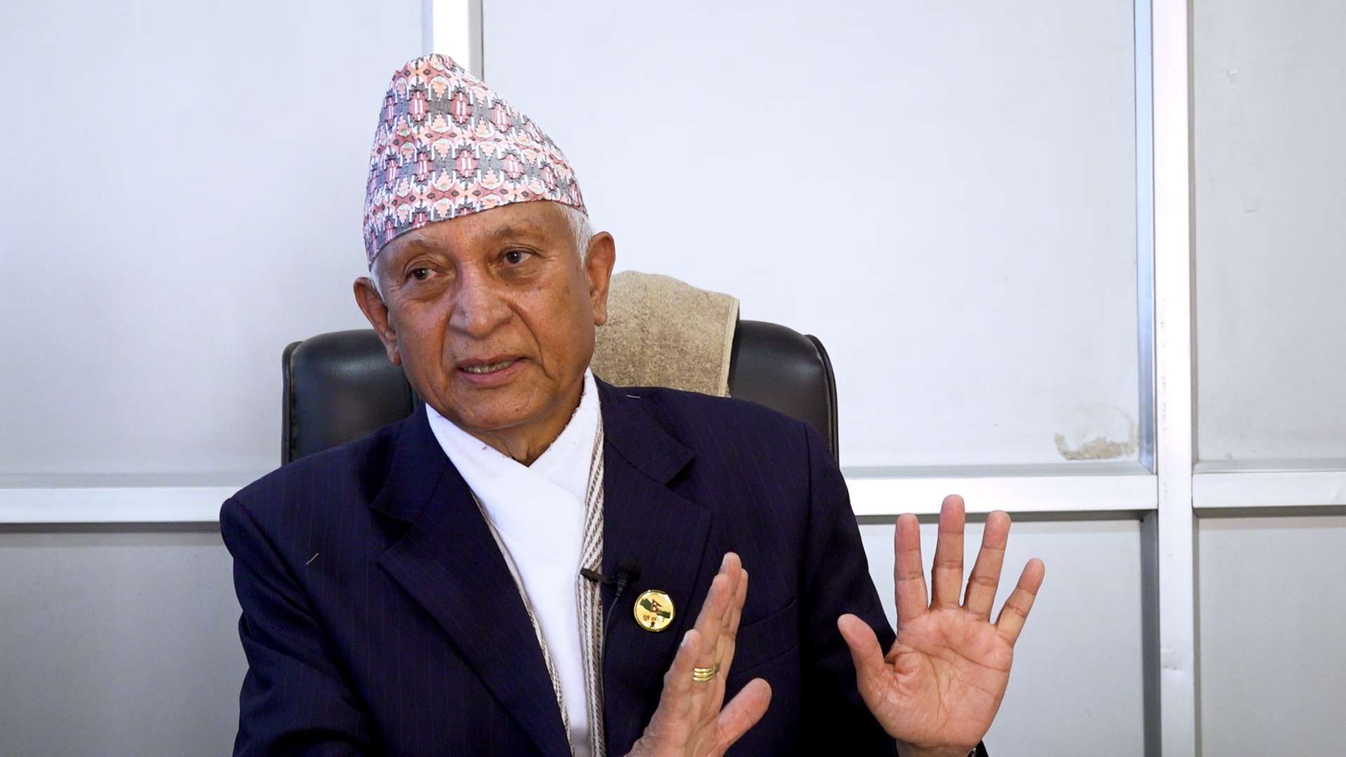 ‘सहकारीले बैंकभन्दा बढी कारोबार गर्ने हैसियत कसरी पाए ?’