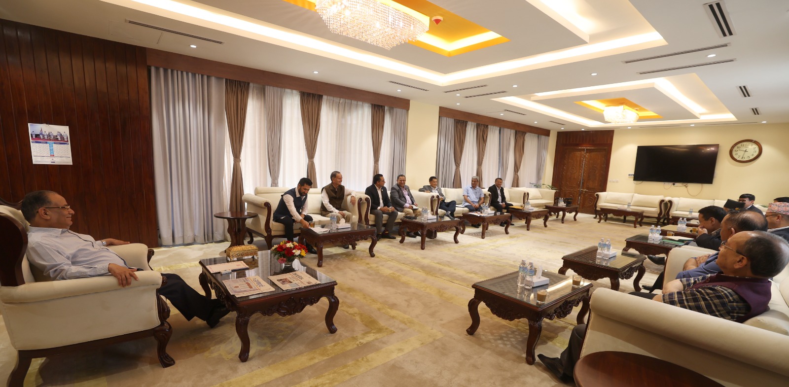 बजेट प्रस्तुत गर्ने सहमती जुटाउन सत्ता पक्ष र विपक्षीको बैठक बालुवाटारमा जारी