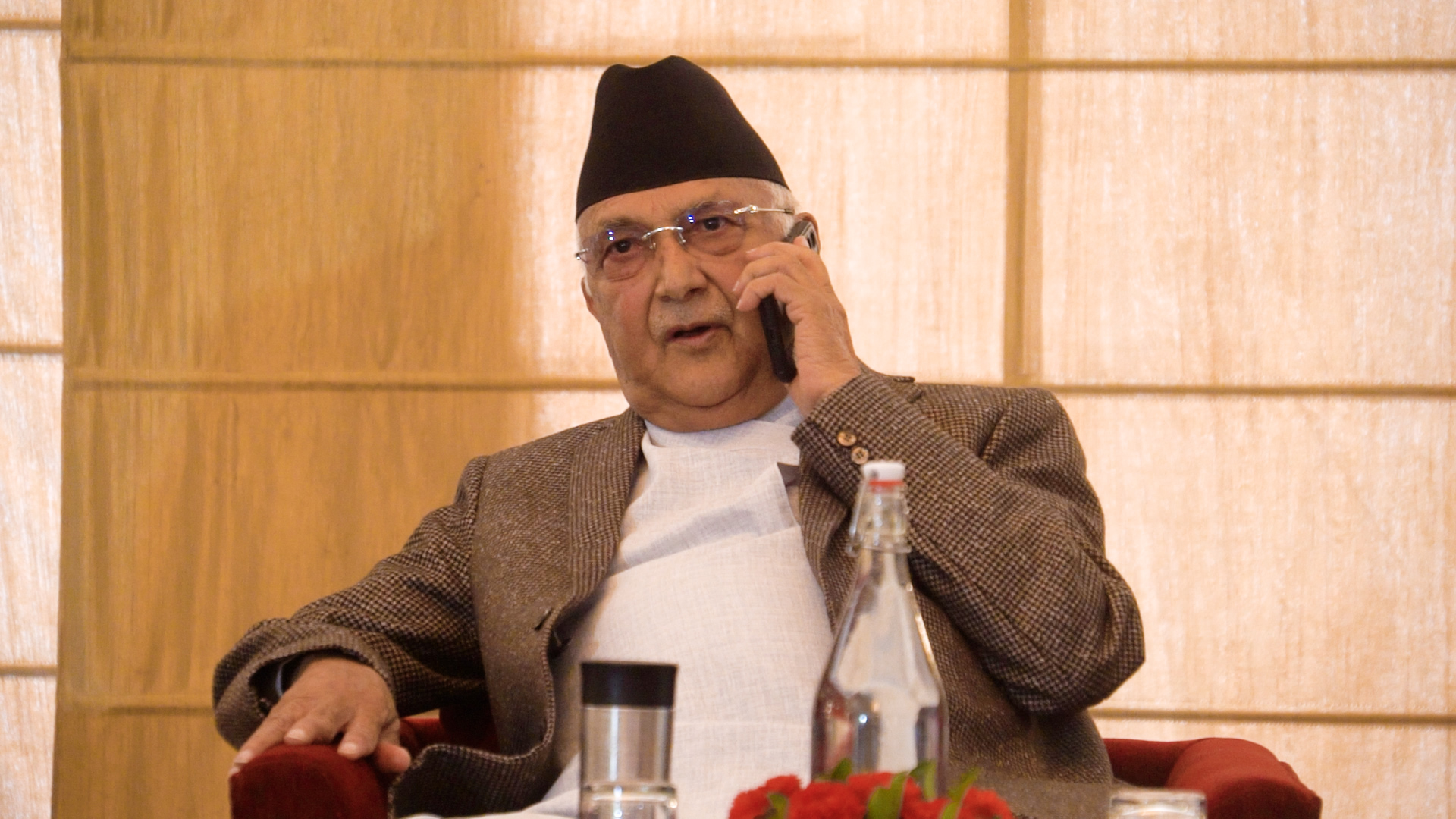 पूर्वाधारको विकासमा धेरै ठूला सफलता प्राप्त भैसकेका छन् : अध्यक्ष ओली