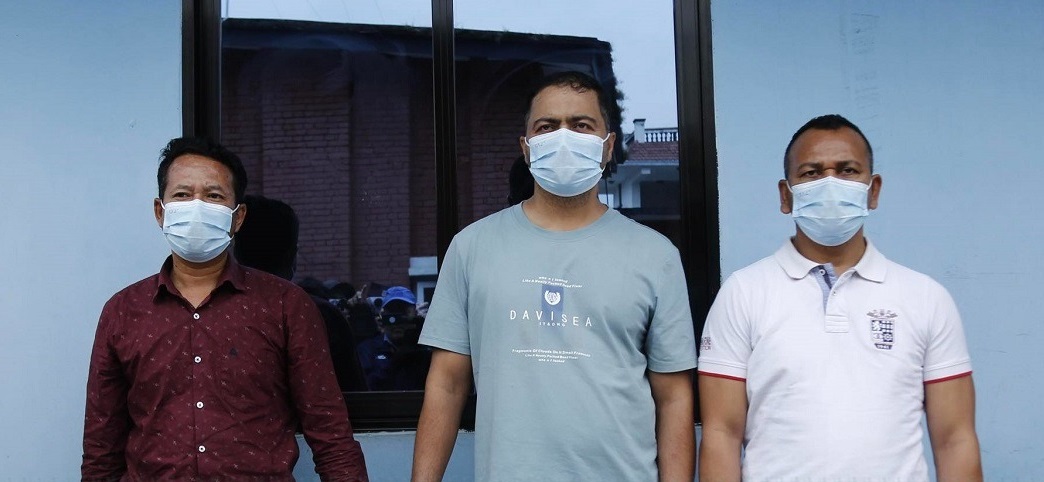 दिल्लीको होटलमा बसेर क्यानडा र अमेरिकामा मानव तस्करी गर्ने ३ जना पक्राउ